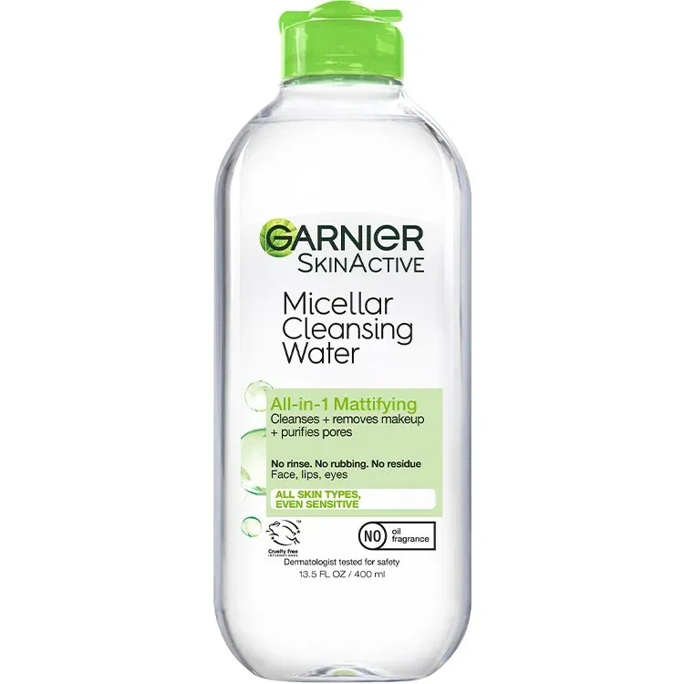 A 400 ml bottle of Garnier SkinActive All-in-1 Mattifying Micellar Cleansing Water.